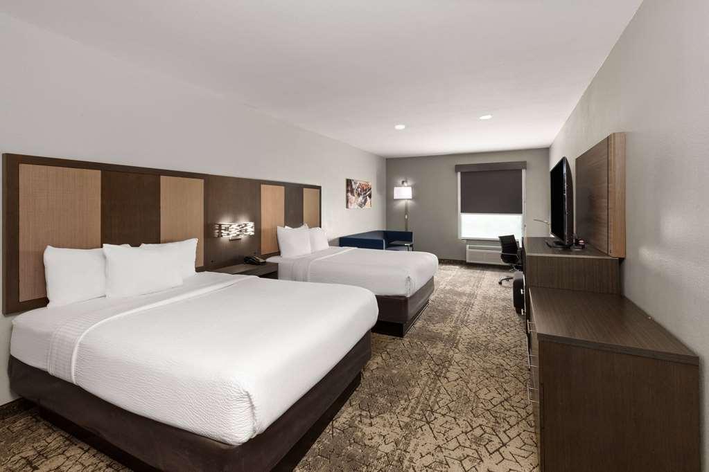 La Quinta By Wyndham Mcalester